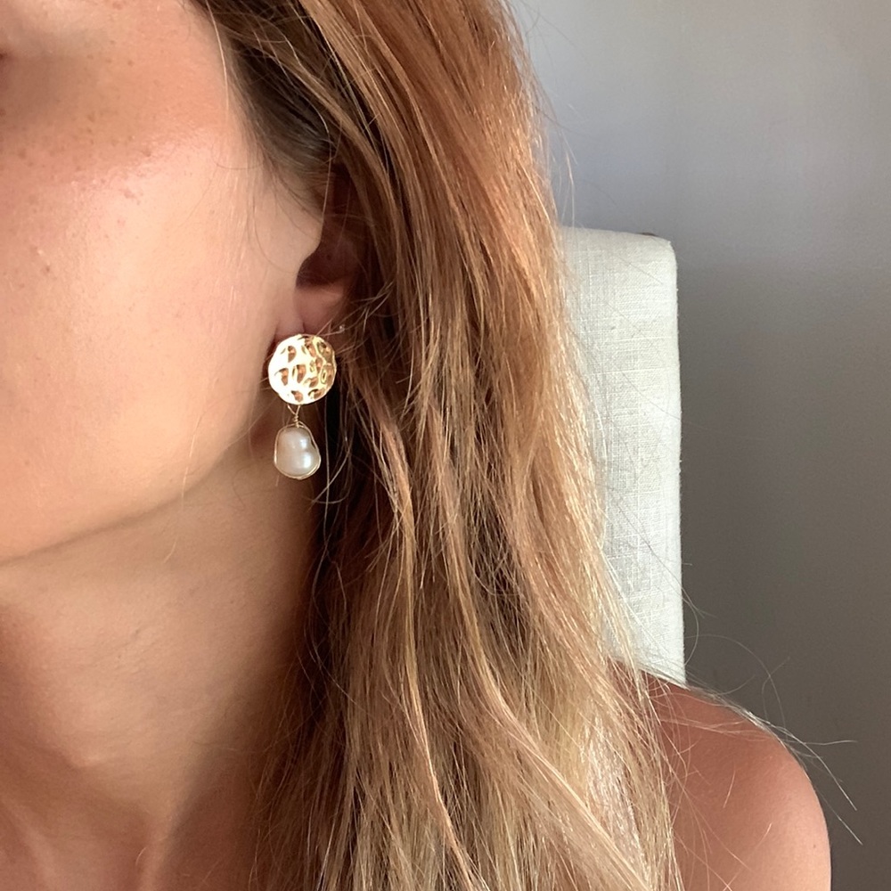 Pearl golden earrings good quality stainless steel